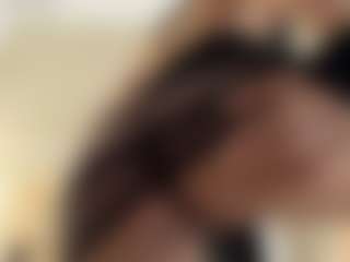 Live cam show with Bella-Novoaa - Body Massage on sexylive.show