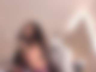 Live cam show with Bella-Novoaa - Body Massage on Camsoda