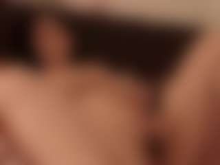 Live cam show with Hazel - Eating Pussy on Mixed Magazine Live
