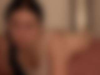 Live cam show with Hazel - Camel Toe on Camsoda