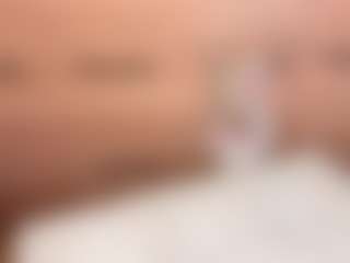 Live cam show with SweetApril1 - Teen (18+) on SpunkLive