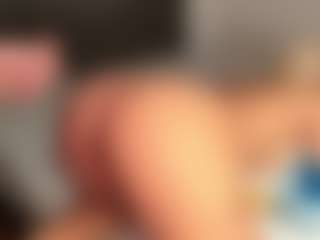 Live cam show with SweetApril1 - Strip on madthumbs