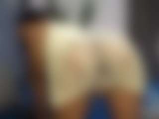 Live cam show with ZAYA360 - Lean on Latina Girls
