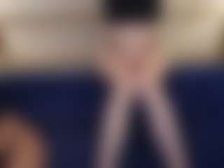 Live cam show with AnettaKiss - Eating Pussy on Camming Site