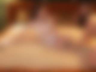 Live cam show with AnettaKiss - Strip on madthumbs