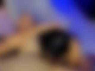 Live cam show with Foxcoupleee - Strip on Cam Slut