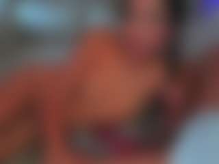 Live cam show with Foxcoupleee - Brown Eyes on Fit Hotties