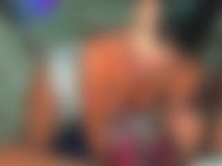 Live cam show with Foxcoupleee - Shower on intimatelivegirls.com