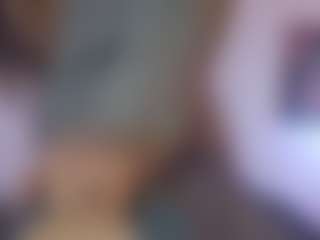 Live cam show with Raven - Smoking on livesexfox.com