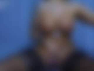 Iammazeekiin30xx's Live Sex Cam Show