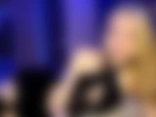Live cam show with Adriana - Striptease on camtv