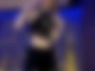 Live cam show with Adriana - Petite on galaxygirlnitro.com