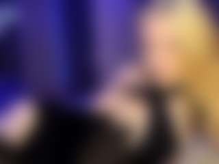 Live cam show with Adriana - Public on thefappeningchat.com