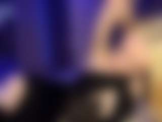 Live cam show with Adriana - Fingers on thefappeningchat.com
