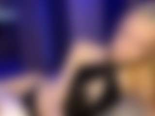 Live cam show with Adriana - Athletic College on Instabang