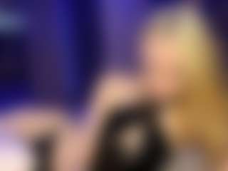 Live cam show with Adriana - College Teen (18+) on hotwifechat.live