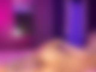Live cam show with Adriana - Tittyfuck on Hubzter Live