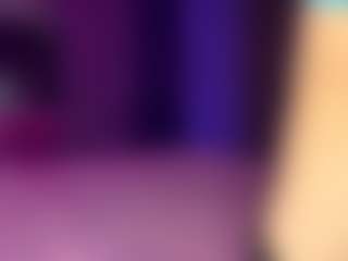 Live cam show with Adriana - Deepthroat on eurowanks.com
