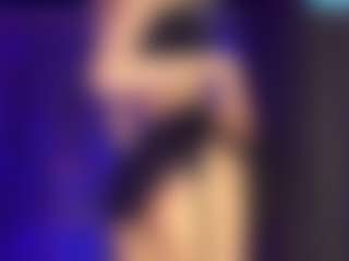 Live cam show with Adriana - Average on iamadamtest123.com