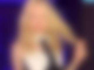 Live cam show with Adriana - Young Adult on camtv