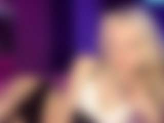 Live cam show with Adriana - Genital Piercings on dropp.cam