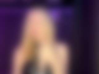Live cam show with Adriana - Petite on madthumbs