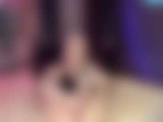 Live cam show with Adriana - Public on sexylive.show