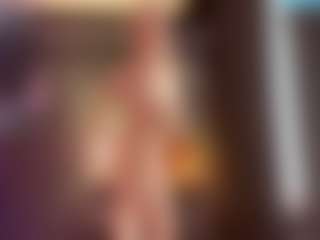Live cam show with Adriana - Deepthroat on Camsoda