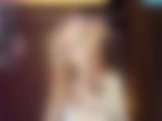 Live cam show with Adriana - Solo on xxxlivecams.org