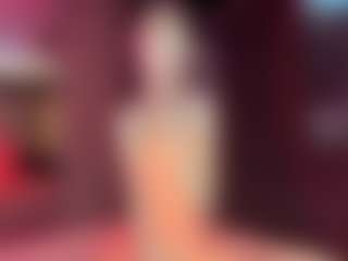 Live cam show with Adriana - Average on Milfs Live