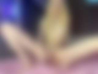 Live cam show with Adriana - Handjob on Camsoda