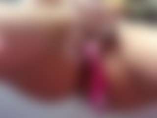 Live cam show with Adriana - Brown Hair on madthumbs