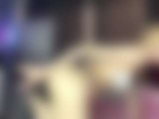 Live cam show with Adriana - Solo on TottyGirls
