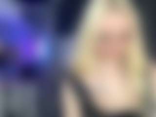Live cam show with Adriana - Smoking on StripNow
