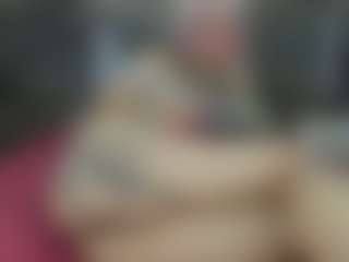 Live cam show with Roxy-Sweett - Amateur on fuklive.com