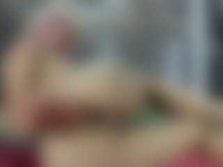 Live cam show with Roxy-Sweett - Nature on CamSodaAdn