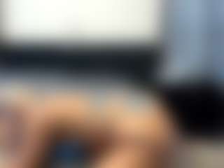 sexybeachmilf's Live Sex Cam Show