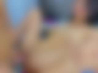 Live cam show with HAILY AND DAVID - Brown Hair on sexylive.show