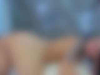 Live cam show with HAILY AND DAVID - Handjob on Camsoda