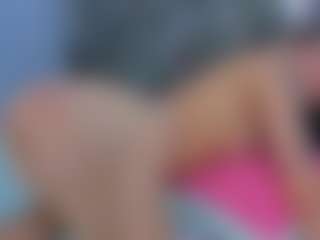Live cam show with HAILY AND DAVID - Average on SxyPornLive