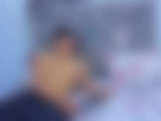 Live cam show with HAILY AND DAVID - Skinny on Camsoda