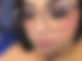 Live cam show with Innaxl - Flashing on SquirtSoMuch
