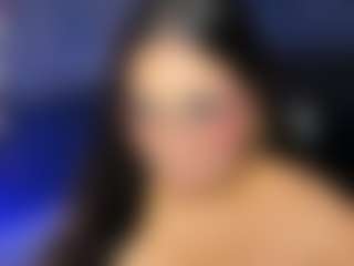 Live cam show with Innaxl - Chubby on Gym Cam Girls