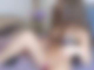 Live cam show with Jane-Glow - Shaved Pussy on luckytryst.com