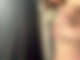 Live cam show with RennaSauberan - Red Hair Teen (18+) on Hubzter Live