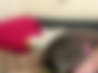 Live cam show with RennaSauberan - Handjob on Camsoda