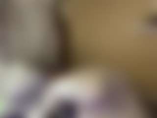 Live cam show with RennaSauberan - Green Eyes on Dolls Live