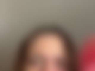 cats198729 MILF webcam performer live streaming