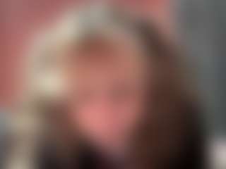 Live cam show with Jessica - Striptease on Milfs Live