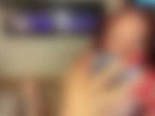 Live cam show with MizLuxxey - Red Hair on CamwithHer